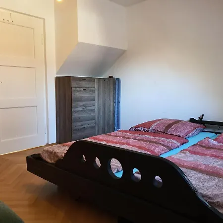 Apartamento Idyllische Penthouse-wohnung In Super Lage