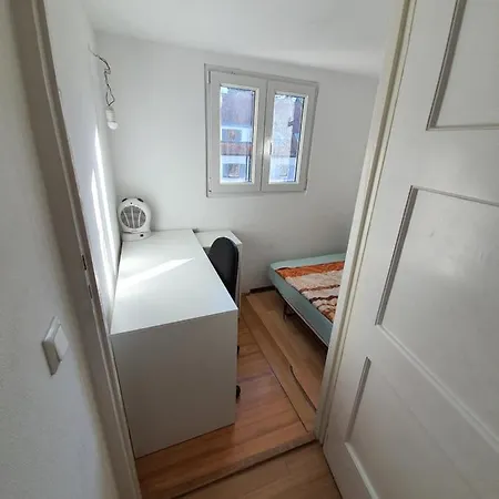 Apartment Idyllische Penthouse-wohnung In Super Lage Munich